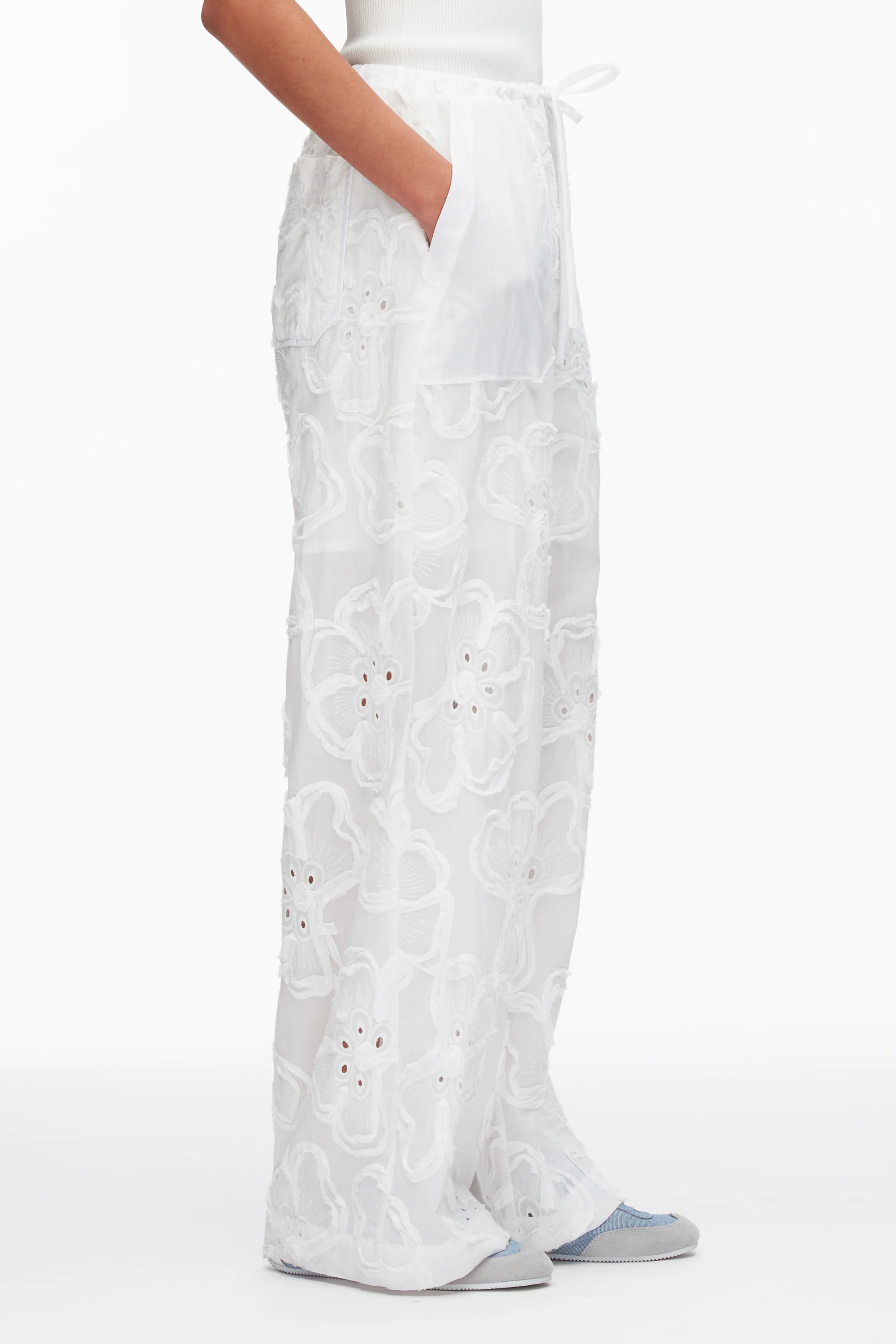 Embroidered Straight Leg Pull On Pants - Image 11