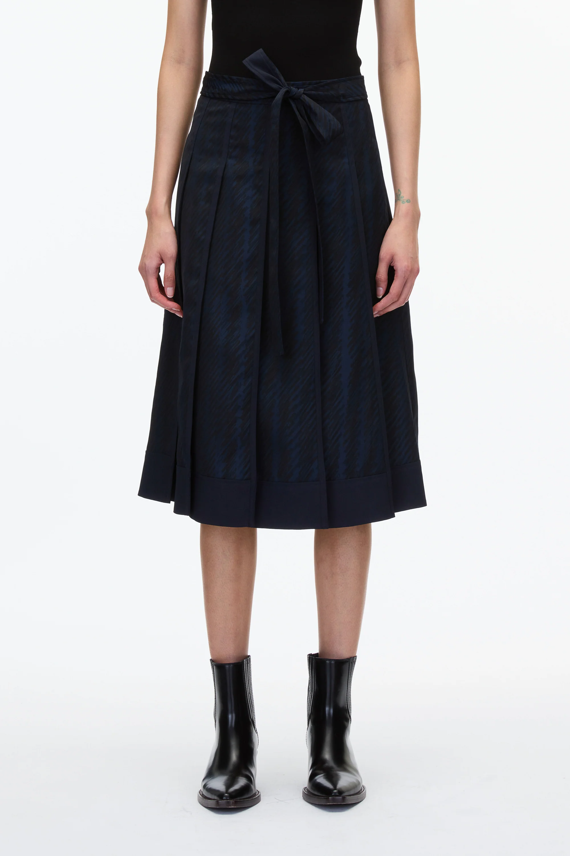 Jacquard Pleated Skirt with Tie Waist - Image 2